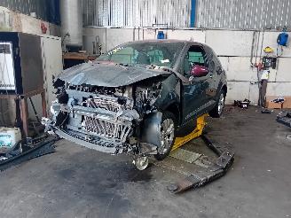Démontage voiture Citroën DS3 DS3 (SA) Hatchback 1.6 VTi 120 16V (EP6C(5FS)) [88kW]  (04-2010/07-201=
5) 2012