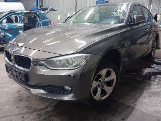 Auto da rottamare BMW 3-serie 3 serie (F30) Sedan 320d 2.0 16V EfficientDynamicsEdition (N47-D20C) [=
120kW]  (11-2011/10-2018) 2012