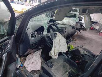 Volkswagen Golf Golf Sportsvan (AUVS) MPV 1.0 TSI 12V BlueMotion Technology (CHZD) [85=
kW]  (05-2015/12-2021) picture 5