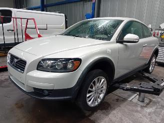 disassembly passenger cars Volvo C-30 C30 (EK/MK) Hatchback 3-drs 1.6 D 16V (D4164T) [80kW]  (10-2006/12-201=
2) 2009