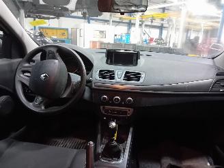 Renault Mégane Megane III Grandtour (KZ) Combi 5-drs 1.5 dCi 110 (K9K-J836) [81kW]  (=
02-2009/04-2016) picture 5