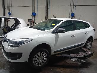 Vrakbiler auto Renault Mégane Megane III Grandtour (KZ) Combi 5-drs 1.5 dCi 110 (K9K-J836) [81kW]  (=
02-2009/04-2016) 2014/6