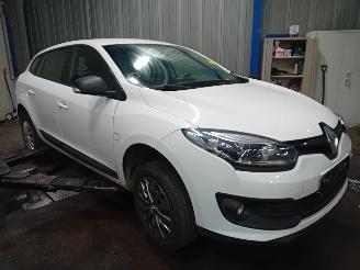 Renault Mégane Megane III Grandtour (KZ) Combi 5-drs 1.5 dCi 110 (K9K-J836) [81kW]  (=
02-2009/04-2016) picture 2