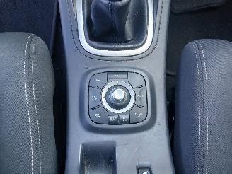 Renault Mégane Megane III Coupe (DZ) Hatchback 3-drs 1.4 16V TCe 130 (H4J-700(H4J-A7)=
) [96kW]  (04-2009/02-2016) picture 18