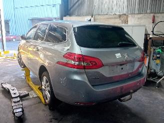 Peugeot 308 308 SW (L4/L9/LC/LJ/LR) Combi 5-drs 1.6 BlueHDi 120 (DV6FC(BHZ)) [88kW=
]  (03-2014/12-2021) picture 4