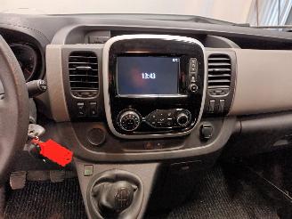 Renault Trafic Trafic (1FL/2FL/3FL/4FL) Van 1.6 dCi 125 Twin Turbo (R9M-452(R9M-D4)) =
[92kW]  (07-2015/...) picture 16