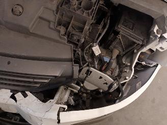 Renault Trafic Trafic (1FL/2FL/3FL/4FL) Van 1.6 dCi 125 Twin Turbo (R9M-452(R9M-D4)) =
[92kW]  (07-2015/...) picture 18