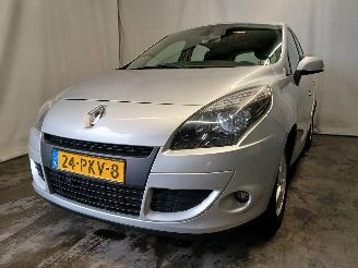 Vaurioauto  passenger cars Renault Scenic Scénic III (JZ) MPV 1.4 16V TCe 130 (H4J-700(H4J-A7)) [96kW]  (02-20=
09/09-2016) 2011/3