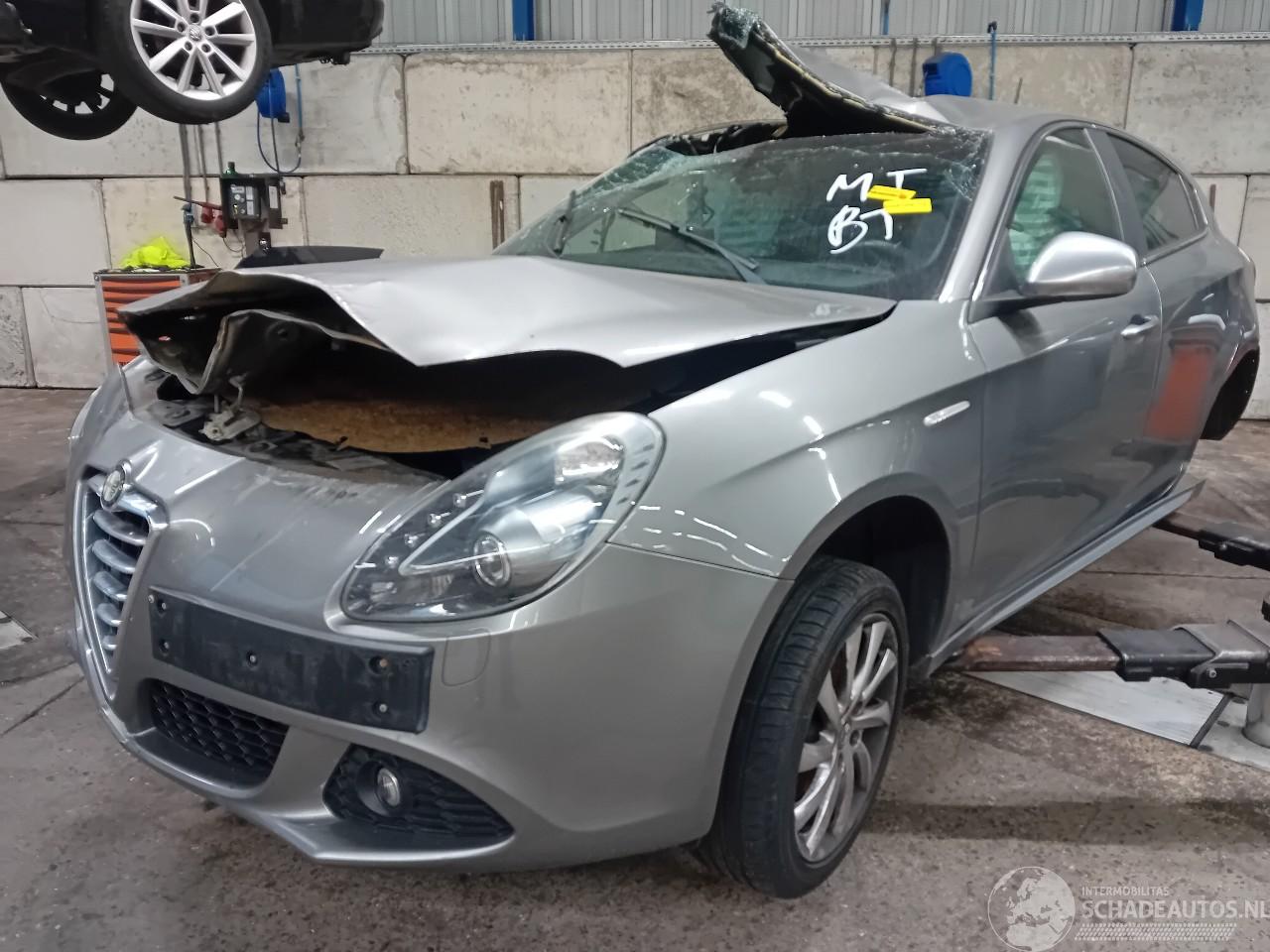 Alfa Romeo Giulietta Giulietta (940) Hatchback 1.4 TB 16V MultiAir (940.A.2000) [125kW]  (0=
4-2010/10-2018)