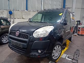 Coche siniestrado Fiat Doblo Doblo Cargo (263) Van 1.3 D Multijet (263.A.2000) [66kW]  (02-2010/12-=
2023) 2014
