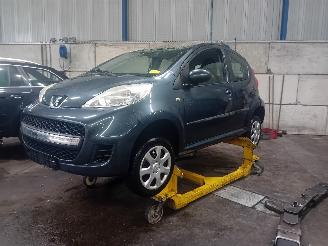 Vrakbiler auto Peugeot 107 107 Hatchback 1.0 12V (384F(1KR)) [50kW]  (06-2005/05-2014) 2010/1