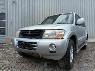 Schadeauto Mitsubishi Pajero Pajero Hardtop (V6/7) Terreinwagen 3.2 DI-D 16V (4M41) [118kW]  (04-20=
00/12-2006) 2004/4