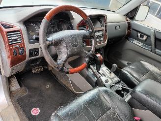 Mitsubishi Pajero Pajero Hardtop (V6/7) Terreinwagen 3.2 DI-D 16V (4M41) [118kW]  (04-20=
00/12-2006) picture 9