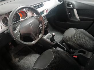 Citroën C3 C3 (SC) Hatchback 5-drs 1.4 (TU3AE5(KFT)) [54kW]  (11-2009/09-2016) picture 12