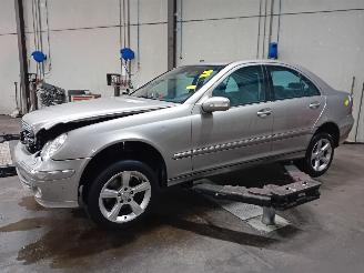 Salvage car Mercedes C-klasse C (W203) Sedan 1.8 C-180K 16V (M271.946) [105kW]  (05-2002/02-2007) 2005/7