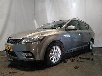 Kia Cee d Cee'd Sporty Wagon (EDF) Combi 1.4 16V (G4FA) [66kW]  (07-2009/12-2012=
) picture 3