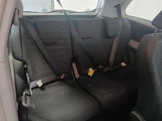 Toyota Yaris Yaris II (P9) Hatchback 1.3 16V VVT-i (2SZFE) [64kW]  (08-2005/11-2010=
) picture 10