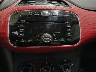 Fiat Punto Punto Evo (199) Hatchback 1.4 16V MultiAir Start&Stop (955.A.6000(Euro=
 5)) [77kW]  (10-2009/02-2012) picture 18