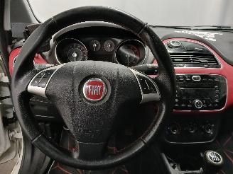 Fiat Punto Punto Evo (199) Hatchback 1.4 16V MultiAir Start&Stop (955.A.6000(Euro=
 5)) [77kW]  (10-2009/02-2012) picture 14