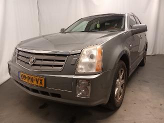 damaged passenger cars Cadillac SRX SRX SUV 4.6 V8 32V AWD (LH2) [239kW]  (07-2004/06-2009) 2004/9