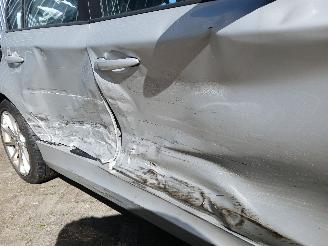 BMW 1-serie 1 serie (E87/87N) Hatchback 5-drs 116i 1.6 16V (N45-B16A) [85kW]  (06-=
2004/06-2011) picture 23