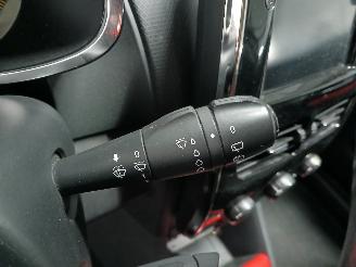 Renault Clio Clio IV (5R) Hatchback 5-drs 0.9 Energy TCE 90 12V (H4B-400(H4B-A4)) [=
66kW]  (11-2012/08-2021) picture 15