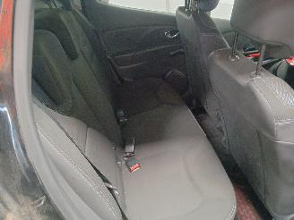 Renault Clio Clio IV (5R) Hatchback 5-drs 0.9 Energy TCE 90 12V (H4B-400(H4B-A4)) [=
66kW]  (11-2012/08-2021) picture 10