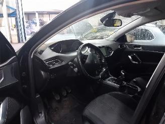 Peugeot 308 308 (L3/L8/LB/LH/LP) Hatchback 5-drs 1.6 HDi (DV6DTED(9HP)) [68kW]  (0=
9-2013/06-2021) picture 5