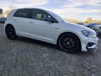 Volkswagen Golf Golf VII (AUA) Hatchback 2.0 R 4Motion 16V (DNUE) [221kW]  (11-2013/08=
-2020) picture 6