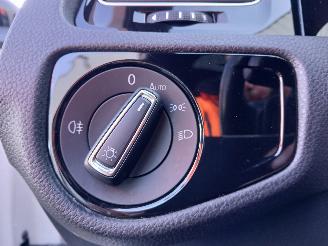 Volkswagen Golf Golf VII (AUA) Hatchback 2.0 R 4Motion 16V (DNUE) [221kW]  (11-2013/08=
-2020) picture 13