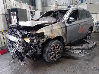 Sloopauto Mitsubishi Outlander Outlander (GF/GG) SUV 2.0 16V PHEV 4x4 (S61) [147kW]  (09-2017/12-2021=
) 2015