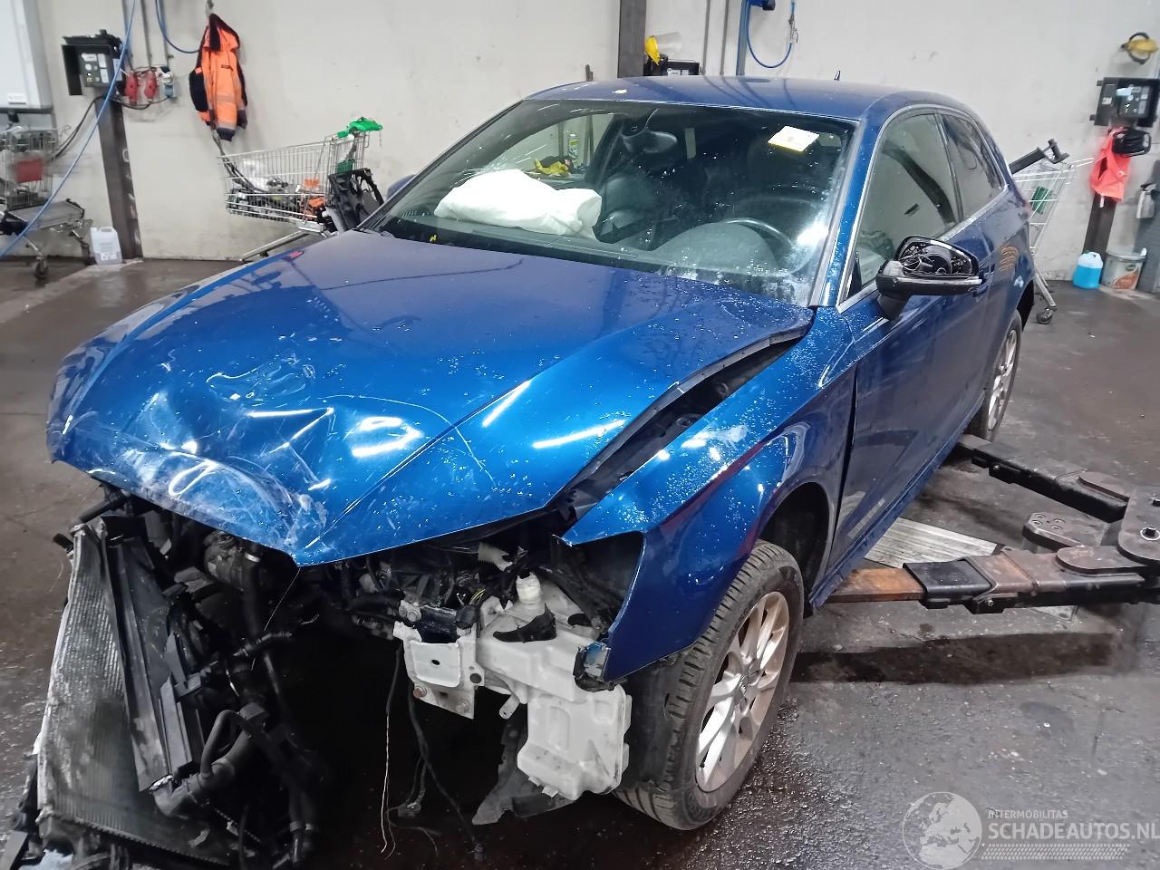 Audi A3 A3 (8V1/8VK) Hatchback 3-drs 1.6 TDI Ultra 16V (CRKB(Euro 5)) [81kW]  =
(09-2013/12-2017)