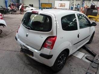Renault Twingo Twingo II (CN) Hatchback 3-drs 1.2 (D7F-800(Euro 4)) [43kW]  (03-2007/=
09-2014) picture 3
