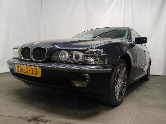 Auto incidentate BMW 5-serie 5 serie (E39) Sedan 523i 24V (M52-B25(256S4)) [125kW]  (09-1995/08-200=
0) 1999/4