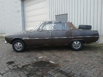 Rover P6 2000-3500 (P6) Sedan 3500 S (451) [135kW]  (04-1968/05-1976) picture 4