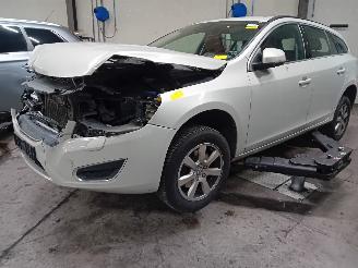 Démontage voiture Volvo V-60 V60 I (FW/GW) Combi 1.6 DRIVe (D4162T) [84kW]  (02-2011/12-2015) 2011/8