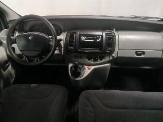 Renault Trafic Trafic New (FL) Van 1.9 dCi 82 16V (F9Qt-762) [60kW]  (03-2001/10-2006=
) picture 10