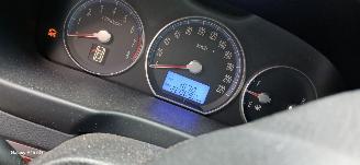 Hyundai Santa Fe Santa Fe II (CM) SUV 2.7 V6 24V 4x2 (G6EA) [139kW]  (03-2006/12-2009) picture 2