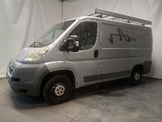 Citroën Jumper Jumper (U9) Van 2.2 HDi 100 (P22DTE(4HV)) [74kW]  (04-2006/12-2012) picture 3