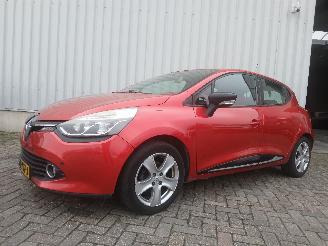 Renault Clio Clio IV (5R) Hatchback 5-drs 0.9 Energy TCE 90 12V (H4B-400(H4B-A4)) [=
66kW]  (11-2012/08-2021) picture 3