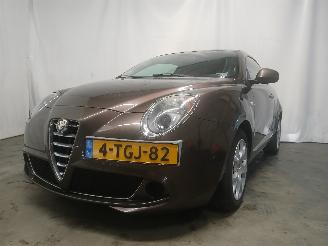 Damaged car Alfa Romeo MiTo MiTo (955) Hatchback 0.9 TwinAir (199.B.6000) [77kW]  (04-2013/08-2018=
) 2014/1