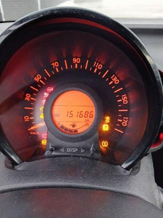 Avarii autoturisme Citroën C1 C1 Hatchback 1.2 PureTech 82 12V (EB2D(HMT)) [60kW]  (04-2014/04-2018)= 2016/4