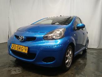 disassembly passenger cars Toyota Aygo Aygo (B10) Hatchback 1.0 12V VVT-i (1KR-FE) [50kW]  (07-2005/05-2014) 2011/11