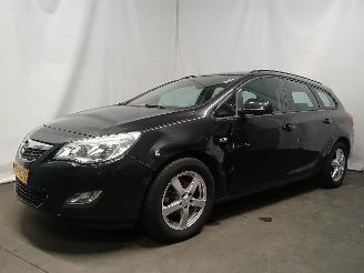 Opel Astra Astra J Sports Tourer (PD8/PE8/PF8) Combi 1.4 Turbo 16V (A14NEL(Euro 5=
)) [88kW]  (10-2010/10-2015) picture 3