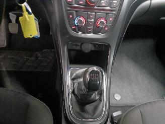 Opel Astra Astra J Sports Tourer (PD8/PE8/PF8) Combi 1.4 Turbo 16V (A14NEL(Euro 5=
)) [88kW]  (10-2010/10-2015) picture 18