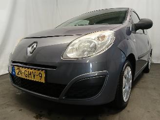 Schadeauto Renault Twingo Twingo II (CN) Hatchback 3-drs 1.2 (D7F-800(Euro 4)) [43kW]  (03-2007/=
09-2014) 2008/6