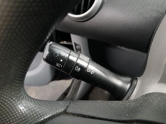 Citroën C1 C1 Hatchback 1.0 12V (1KR-FE(CFB)) [50kW]  (06-2005/09-2014) picture 13