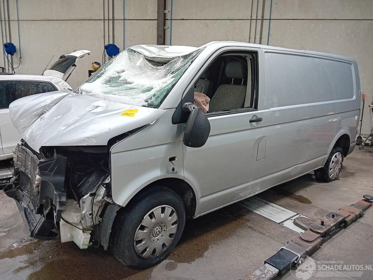 Volkswagen Transporter Transporter T5 Van 2.0 TDI BlueMotion (CAAD(Euro 5)) [84kW]  (05-2011/=
08-2015)