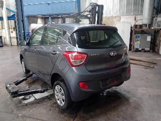 Hyundai I-10 i10 (B5) Hatchback 1.0 12V (G3LA) [49kW]  (08-2013/06-2020) picture 4