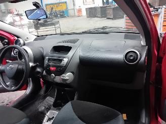 Toyota Aygo Aygo (B10) Hatchback 1.0 12V VVT-i (1KR-FE) [50kW]  (07-2005/05-2014) picture 5